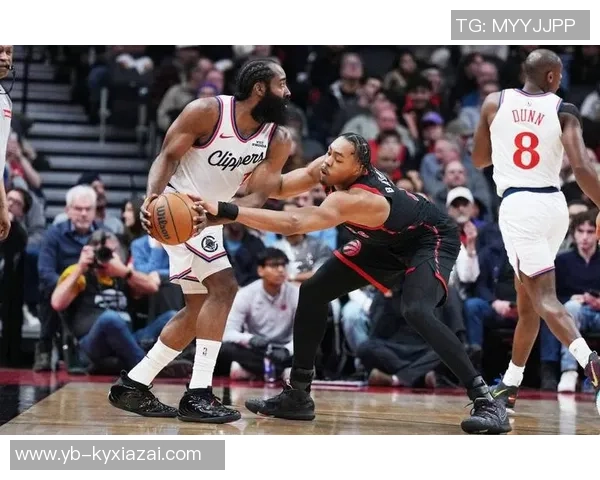 小卡近期表现惊艳场均327分68篮板助攻数据全面罚球命中率高达897